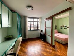 Flora Road (D17), Terrace #560816521